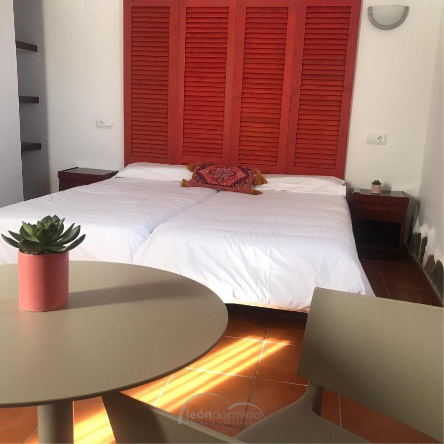 Leon Dormido Rooms & Apartments Polop Esterno foto