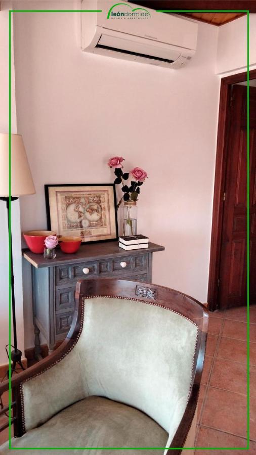 Leon Dormido Rooms & Apartments Polop Esterno foto